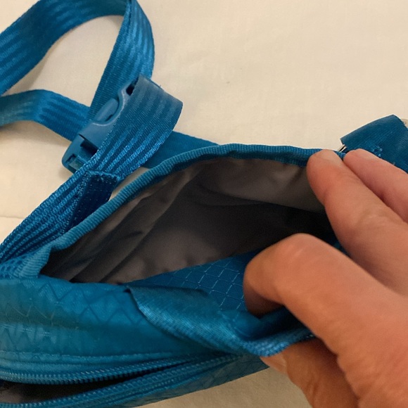 Athleta Excursion Mini Belt Bag - Picture 7 of 8